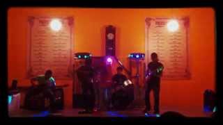 Autumn leaves-Monkey Jazz