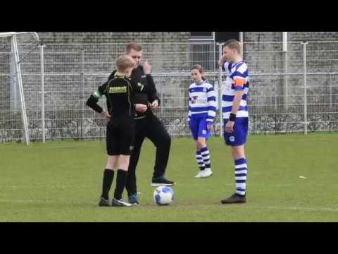 TOGB JO13-3 - OLIVEO JO13-1 jeugdvoetbal wedstrijd in #Berkel