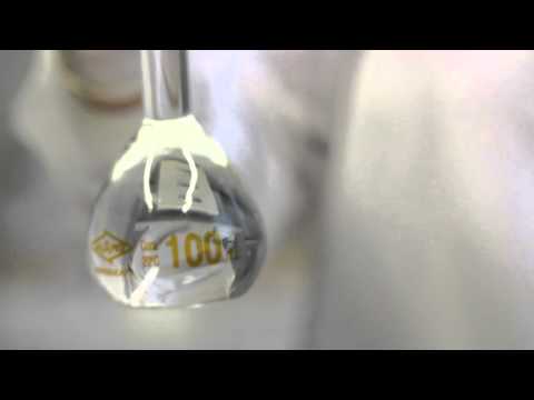 Vídeo: Preparando un fertilizante