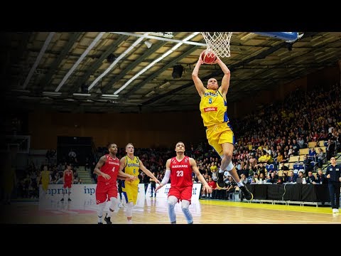 Elijah Clarances DUNK vs. Danmark! 💥
