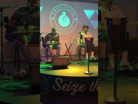 TWELVENOON & MIDNITE - Tamia - So Into You (Cover) @workplayhi8599