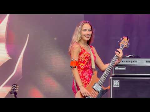 Die Spitz Performs "I Hate When Girls Die" at Lollapalooza (Live) | Chicago, IL | August 1, 2026