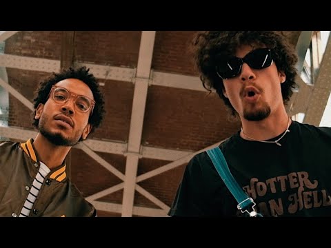 James Baker feat  Moka Boka - Dans la pièce (Clip Officiel)