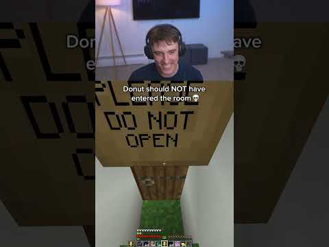 Bro leaked his whole base 💀