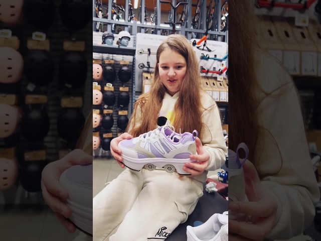 Vídeo relacionado con Stamp- Frozen II Adjustable Two in One 3 Wheels Skate, Color Azul, Sizes 27-30 (RN246301)