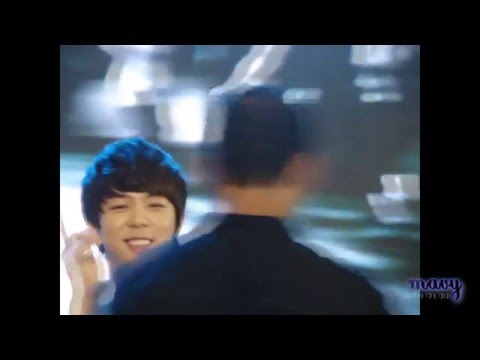 [FANCAM] ZE:A - JUNYOUNG [ZE:A Live in Manila @ Trinoma 120112]