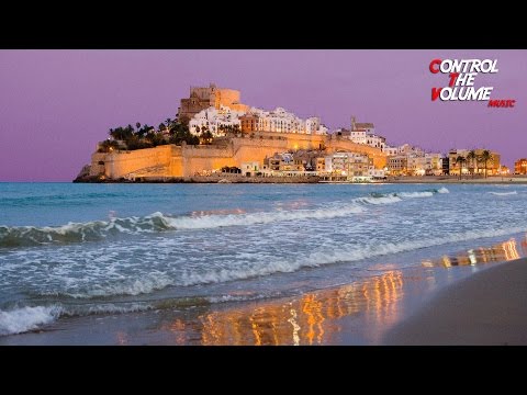 MOTi vs. Ellie Goulding - Valencia Vs Love Me Like You Do (WeRWolvz MashUp)