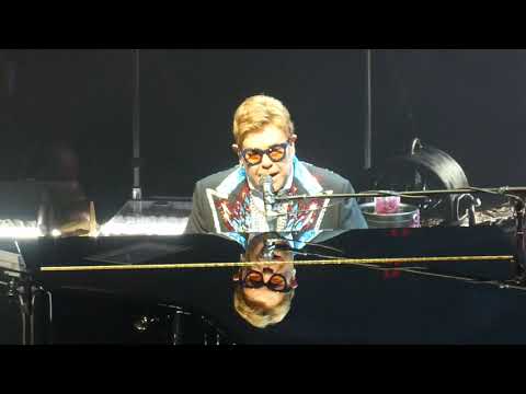Elton John - Benny & The Jets (Winnipeg Night 1)