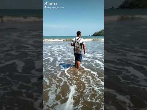 Pantai klatak,tembusan gua pantai gemah tulungagung