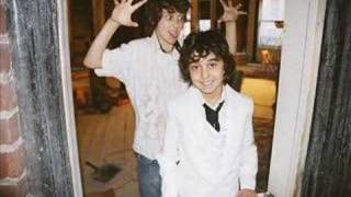 Naked brothers band - Alien Clones (ALEX WOLFF)
