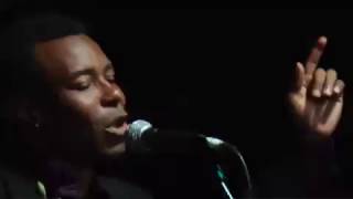 Frank Lawson singing Worth The Wait