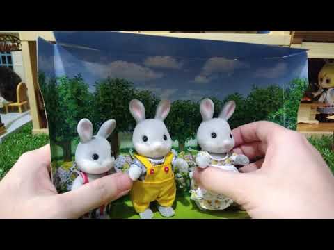 SYLVANIAN FAMILIES Šilkinių triušiukų šeimynėlė video