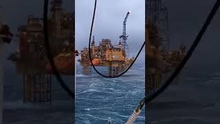 Download lagu Offshore platform; Elgin, Norway, North Sea mp3
