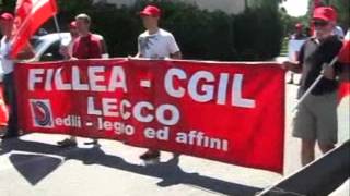 preview picture of video 'Merate corteo Cgil'