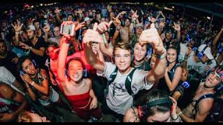 Download lagu SATU ROOM MELAYANG TINGGI KE ANGKASA (MELAMPAUI BATAS TERBANG TINGGI TAK TERBILANG)!!!! mp3