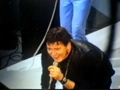 Gene Vincent singing  Be Bop a Lula live on British TV Show in1969 .