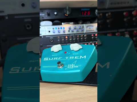 Carl Martin Surf Trem V1 (Widebody) 2000s - Green Tremolo image 8