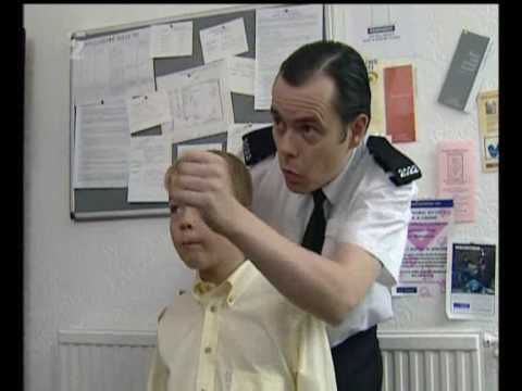 velkovlak pomáhat a chránit děcka