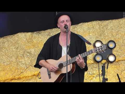 The Van Jets - Teevee (Accoustic) @ Rock Werchter 01-07-2016 Full HD