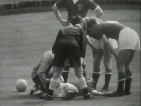 Болтон Уондерерс - Манчестер Юнайтед (Кубок Англии 1957-1958, финал). Комментатор - Денис Цаплинд