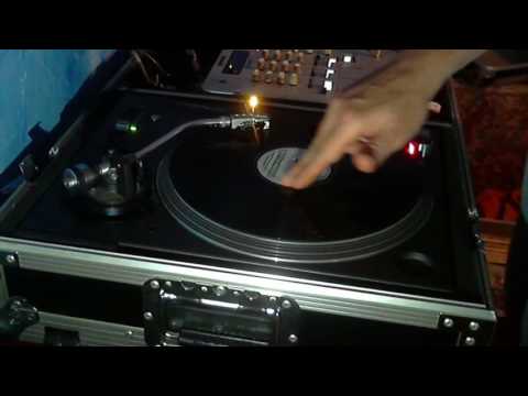Vinyl DJ's most fundamental skill (Cue & Start Tutorial)