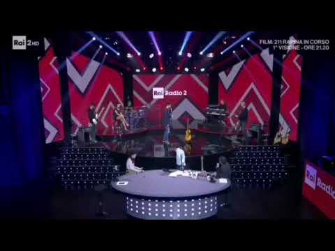 Valerio Lundini - i scherzi stupidi