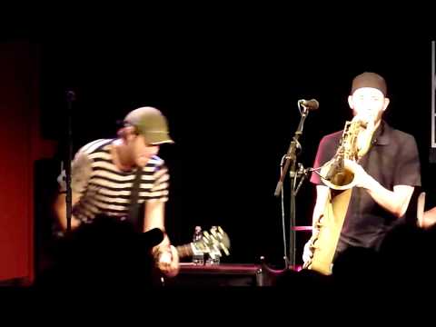 9mm And A Three Piece Suit [HD], by Streetlight Manifesto (@ Q-Bus, 15.08.2010)