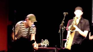 9mm And A Three Piece Suit [HD], by Streetlight Manifesto (@ Q-Bus, 15.08.2010)