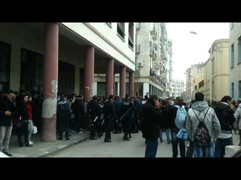 إضراب طلبة الأقسام النهائية بقسنطينة