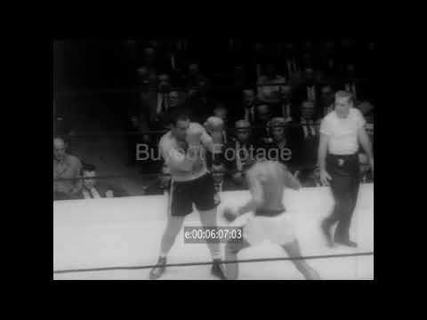 1960 - Heavyweight newcomer Muhammad Ali ( Cassius Clay ) defeats Gary Jawish