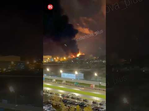 Самый масштабный налет дронов разрушил склады, терминалы и оставил Петербург без света