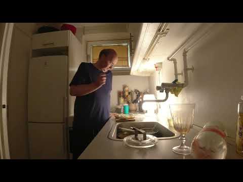 MongoTV_9888 - Min Aftensmad - Friske BOLLER Fra LIDL Med HØNSESALAT