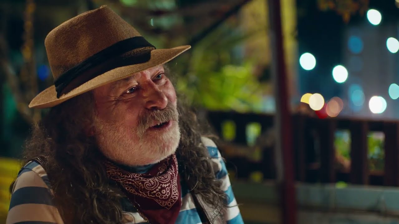 Milyonluk Hurdacı fragmanı izle