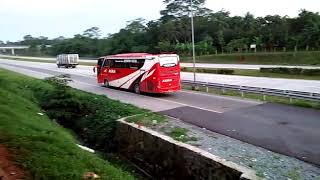 Download lagu Jet Darat Bus PO HARYANTO melaju kencang di Tol mp3 Download lagu Jet Darat Bus PO HARYANTO melaju kencang di Tol mp3