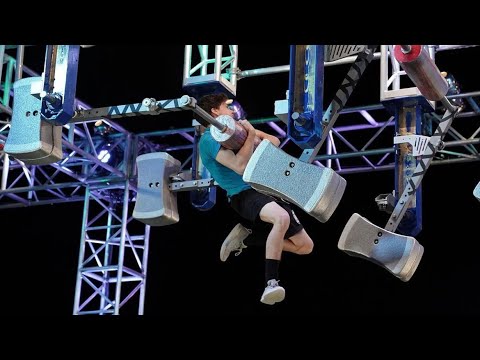 Jay Lewis at the Vegas Finals: Stage 3 - American Ninja Warrior 2022