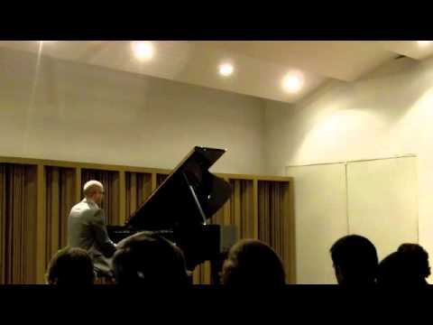 Franco Leon: Chopin - Mazurka Op. 17 No. 1
