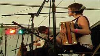 Shona Kipling and Damien O'kane@Shepley Spring Festival2007
