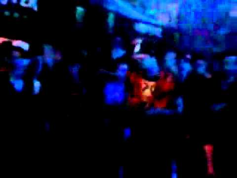 Mako Mc vs Bajo Cero Mc - Vale Todo Monster