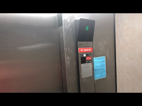 [EL] 2 1999 Otis Series 1 Hydraulic Elevators at Spinnaker Reach (Davidson, NC)