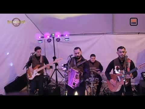 Los Encargados - Popurri Los Cachorros De Juan Villareal (En Vivo 2019)