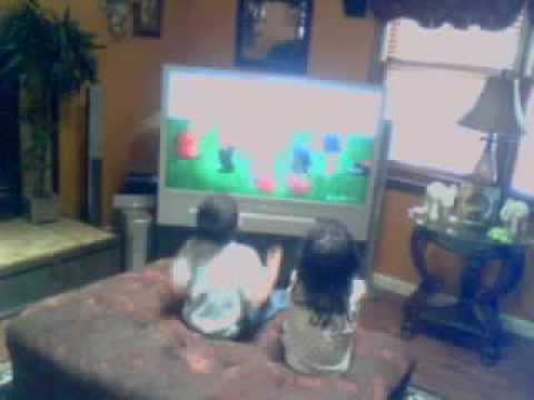 pj my nephew trippin lol-------------boybrooklyn87's webcam recorded Video - July 30, 2009, 07:21 AM