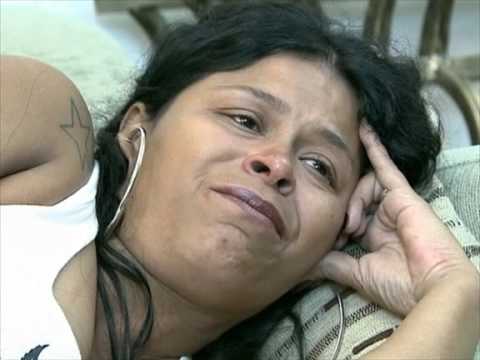 Mãe arruma confusão em nova casa no Troca de Família