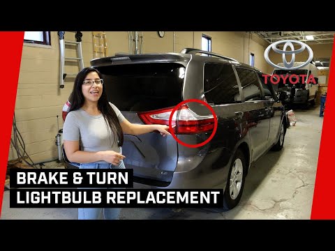 2017-2020 Toyota Sienna Brake & Turn Light Bulb Replacement Tutorial