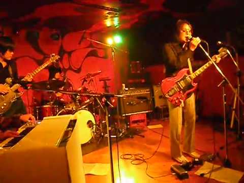 Gurdy Macs　Semi-detached suburban Mr James Manfred Mann