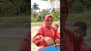 Download lagu Gadis Kembang Desa Lewat #shorts #nandabule #mahaagung mp3