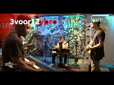 Ben Khan - Blade ( Tidal Wave Of Love ) live at 3voor12