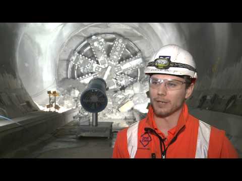 TBM Victoria przebiła się przez ścianę stacji Liverpool Street