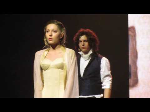 Côme, Julie, Haylen - la scène du balcon et "Il aurait suffit" (Le Rouge et Le Noir, 03/12/2016)