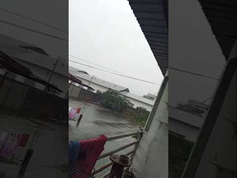 Una mañana con lluvia 🌧️🌧️ en Ventanas - Provincia de los Rios