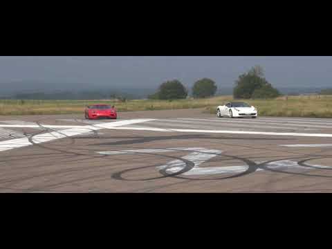 Koenigsegg Agera R vs Ferrari 458 Italia drag race